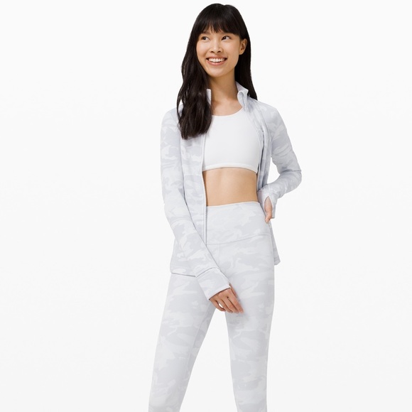 Lululemon Define Jacket (4) - Picture 3 of 8